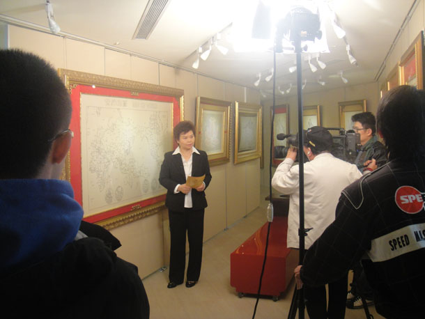 2010年霹靂國際多媒體專訪桃園機場書法展